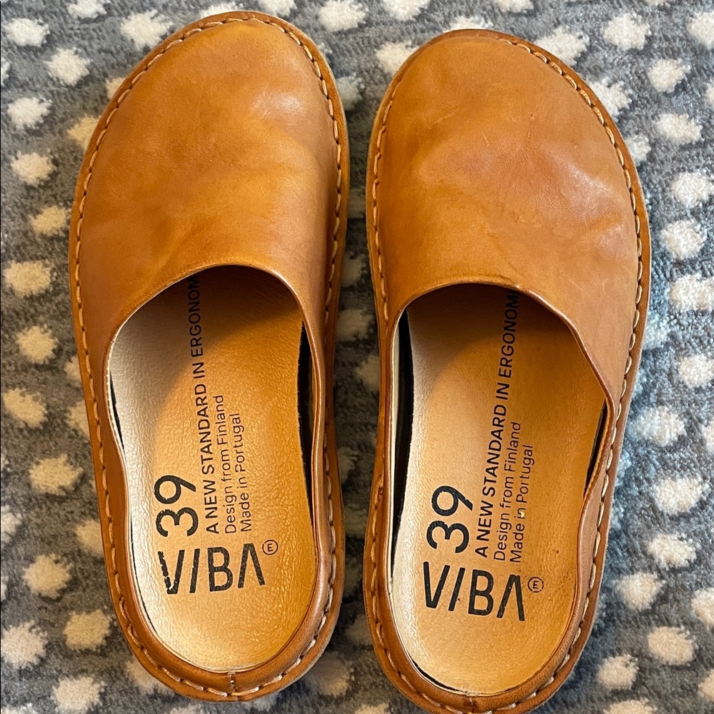 Women's Brown Leather Mules